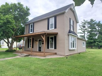 230 N Marion St, Carthage, IL 62321