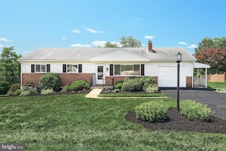 2988 Bradley Ave, Dallastown, PA 17313