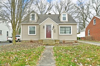 146 Helen Ave, Niles, OH 44446