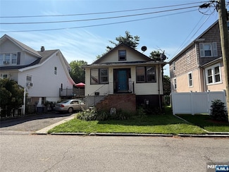 23 Henches Place, Little Ferry, NJ 07643