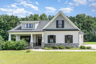 820 Christian Light Rd, Fuquay-Varina, NC 27526