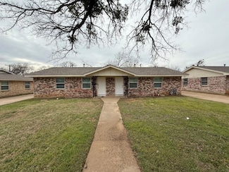 2512 Normont Cir, Fort Worth, TX 76103