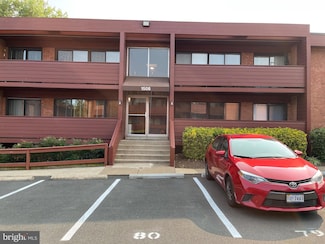 1508 S George Mason Dr Unit 13, Arlington, VA 22204