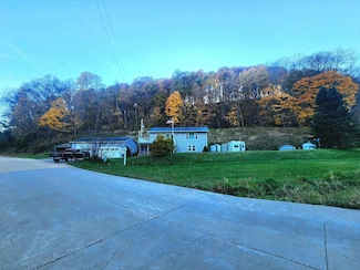 4811 Lynn Hollow Ln, Potosi, WI 53820