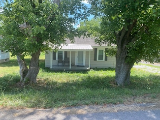 1323 Goodson Ave, Morristown, TN 37814