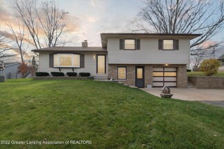 421 Franklin St, Leslie, MI 49251