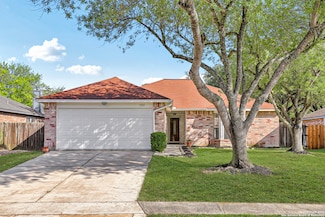 7504 Forest Edge, Live Oak, TX 78233
