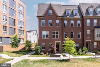 15948 Chieftain Ave, Rockville, MD 20855
