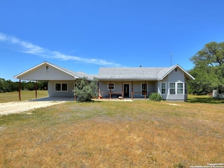725 Lonesome Loop, Blanco, TX 78606