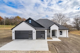 15439 N 55th West Ave, Skiatook, OK 74070