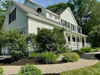 2 Shaw Divide, Bow, NH 03304