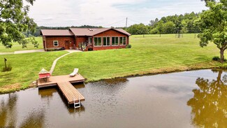 457 Cedar Ln, West Union, WV 26456