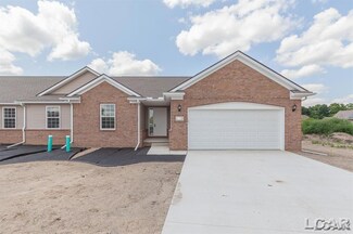 2821 Eunice Cir, Adrian, MI 49221
