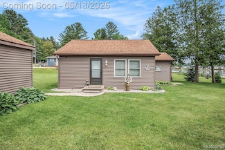 8515 S Old State Ave, Farwell, MI 48622