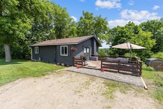 4616 Fillmore Ave NW, Maple Lake, MN 55358