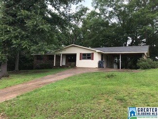 1117 Hillcrest Dr, Weaver, AL 36277