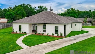 4607 Chapeau Dr, Baker, LA 70714