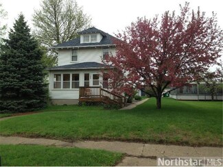 155 4th St SE, Cokato, MN 55321