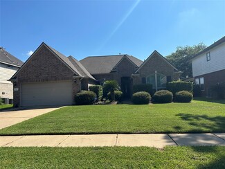 1827 Branch Hill Dr, Pearland, TX 77581