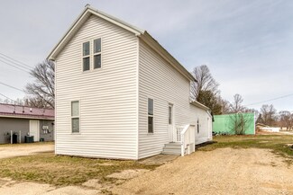 112 W 6th St, Evart, MI 49631