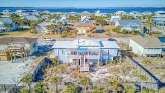 1112 Maldonado Dr, Gulf Breeze, FL 32561