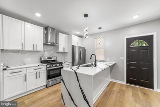 1542 Church St, Philadelphia, PA 19124