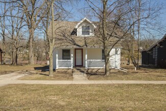 225 E Jefferson St, Dimondale, MI 48821