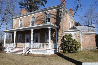 18 Buckwheat Rd, Germantown, NY 12526