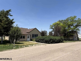 402 Maryland Ave, Harrisburg, NE 69345