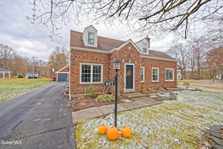 507 Brunswick Rd, Troy, NY 12180