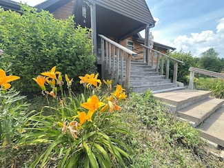 825 N County Road 800 E, Parker City, IN 47368