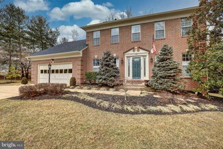 1499 Kingstream Cir, Herndon, VA 20170