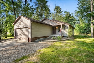 1240 Arcadia Dr SW, Sherrodsville, OH 44675