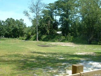 22 Owens Ship Yard Rd, Wanchese, NC 27981