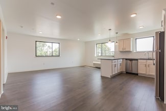 6778 Ridge Ave Unit 403, Philadelphia, PA 19128