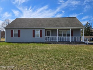 5 S 7th St, West Milton, PA 17886