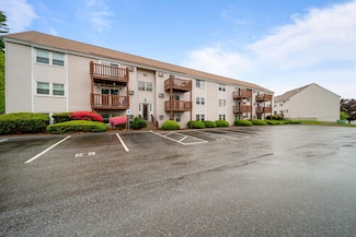 205 Circle Rd Unit 2, Manchester, NH 03103