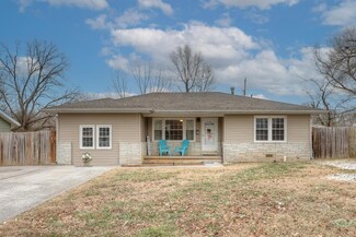 815 Melody Ln, Neosho, MO 64850