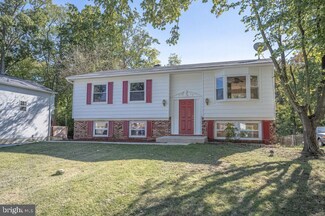 2212 Shore Dr, Edgewater, MD 21037