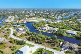 9984 Winnipeg St, South Gulf Cove, FL 33981