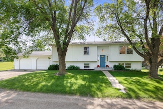 1164 30th St SE, Buffalo, MN 55313
