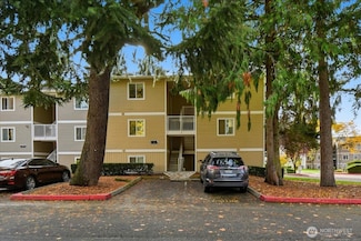 12515 NE 132nd Ct Unit A101, Kirkland, WA 98034