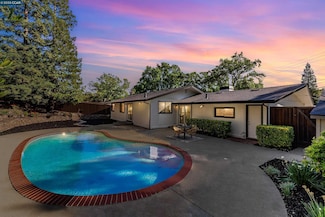2424 San Miguel Dr, Walnut Creek, CA 94596
