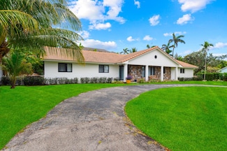 949 Seagate Dr, Delray Beach, FL 33483