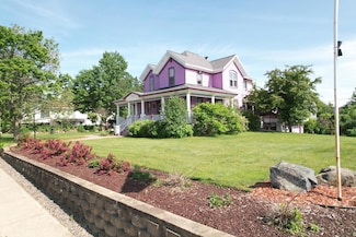 227 W Merrill Ave, Tomahawk, WI 54487