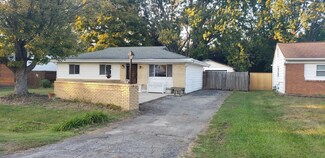 2794 Lake Park Dr, Columbus, OH 43232