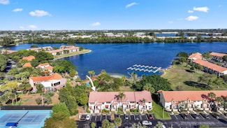 102 Republic Ct, Deerfield Beach, FL 33442