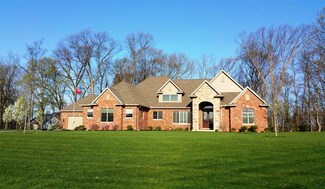 4454 Admirals Pointe Dr, Lafayette, IN 47909