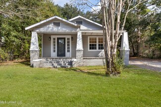 14312 Lemoyne Blvd, Biloxi, MS 39532