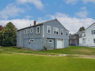 190 Sconticut Neck Rd, Fairhaven, MA 02719